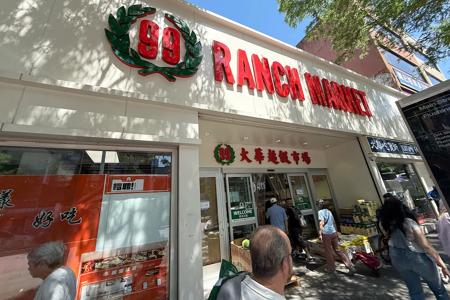 99 Ranch Market Draws Food Enthusiasts with Diverse Offerings