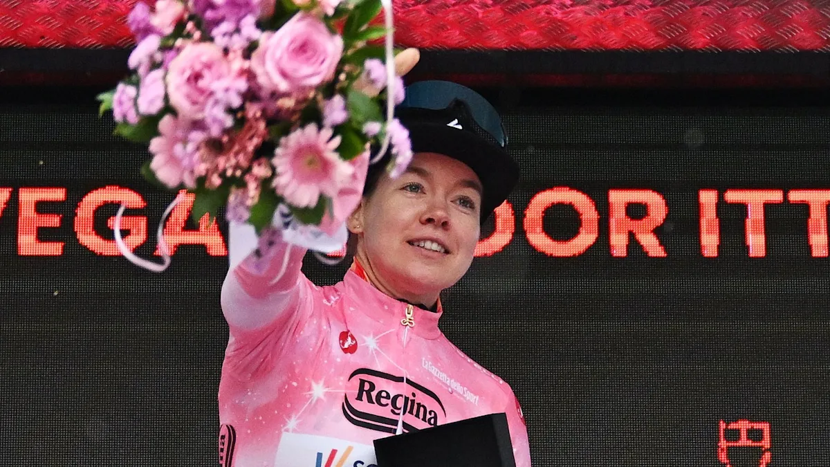 Anna van der Breggen Wins Time Trial to Take Giro Lead