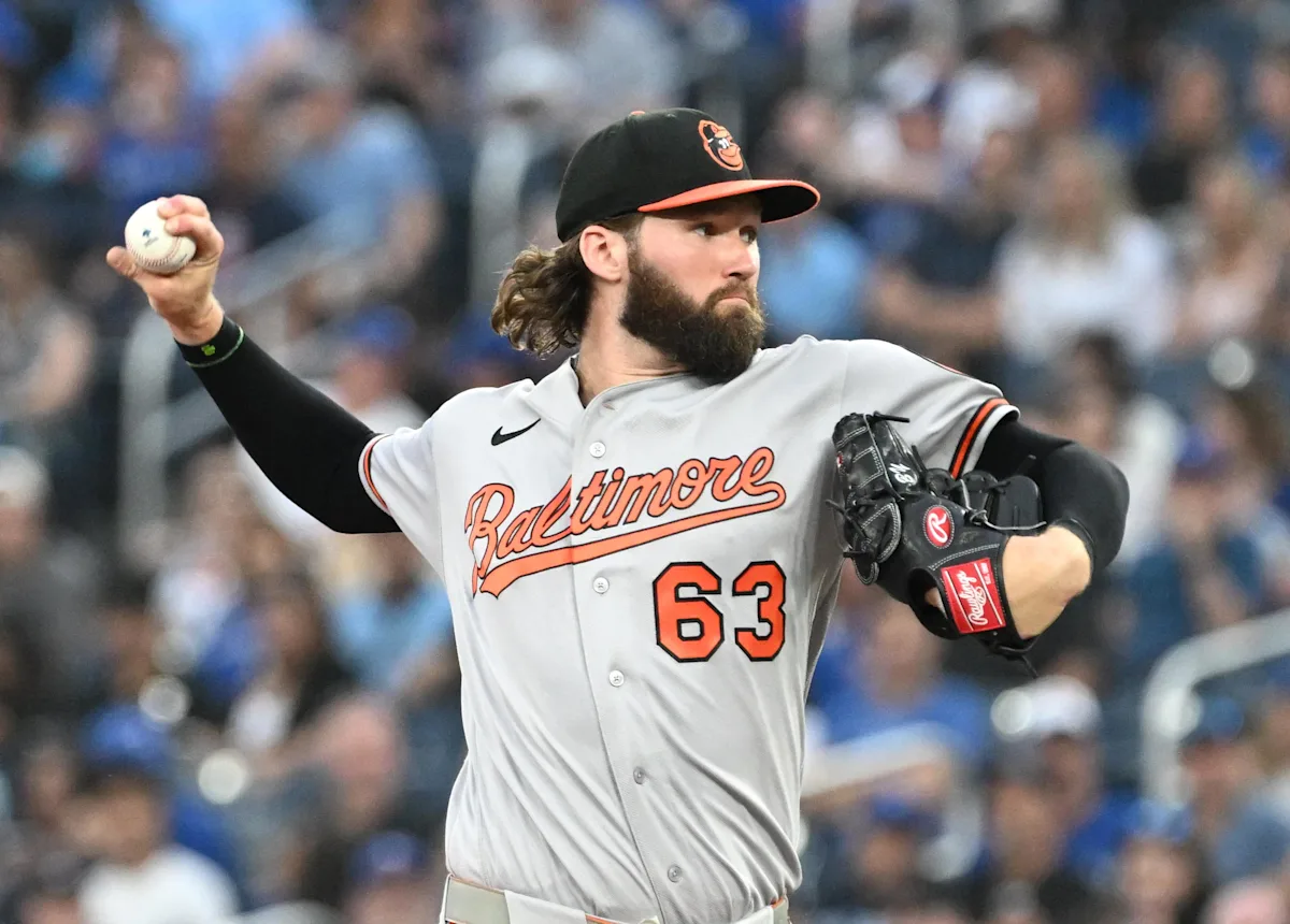 Mariners Host Tuesday Night Game as West Coast Series Begins