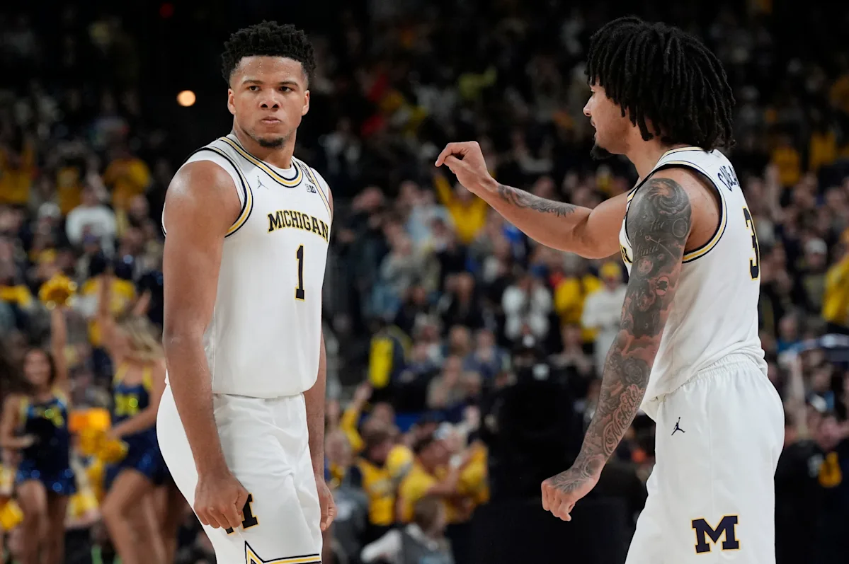 Michigan basketball schedules national title rematch against UConn