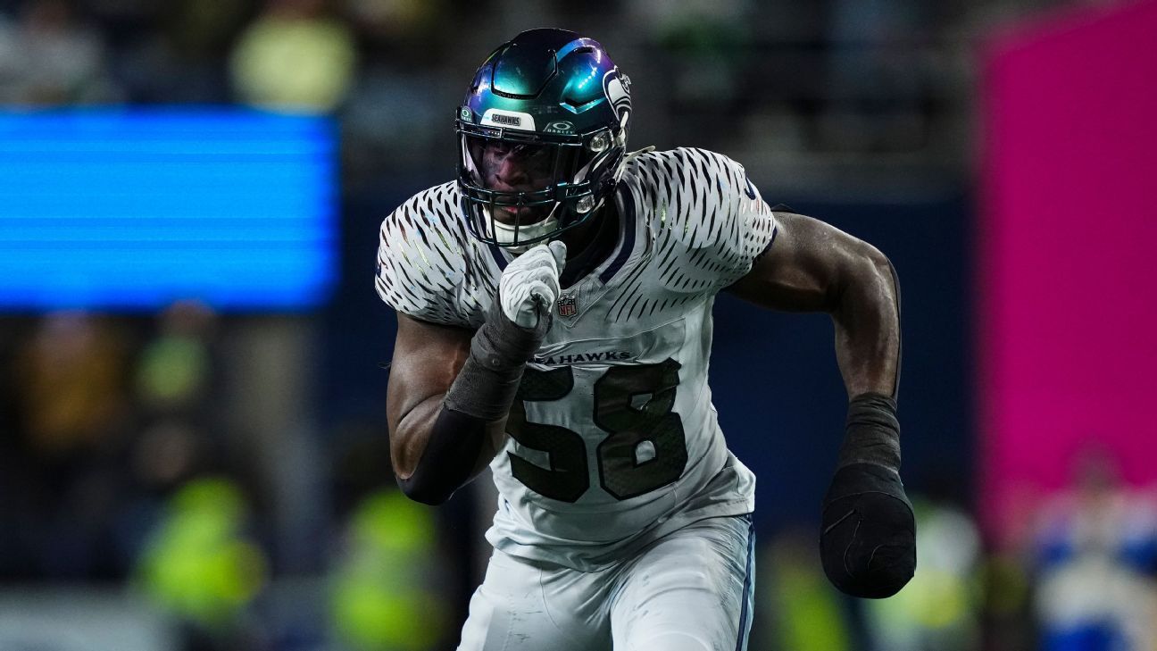 Seahawks, Derick Hall Agree to $42M Extension