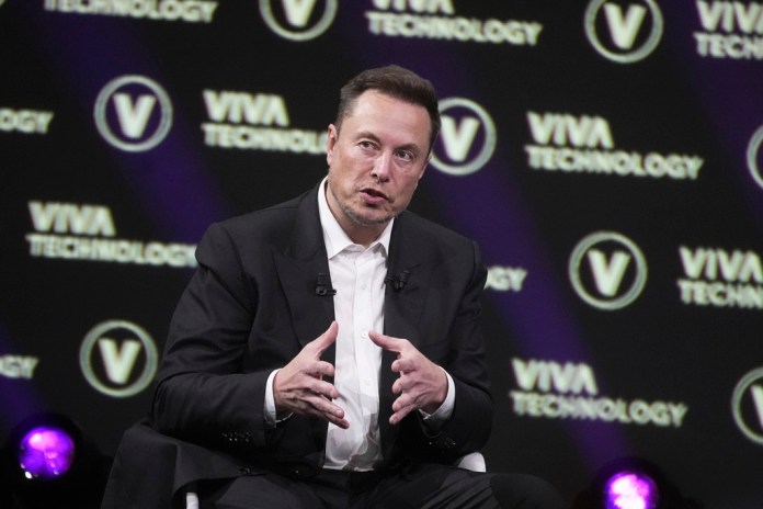 SpaceX Announces Plans for $75 Billion IPO